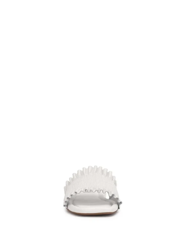 Camessa Smocked Sandal In White<Jessica Simpson Hot