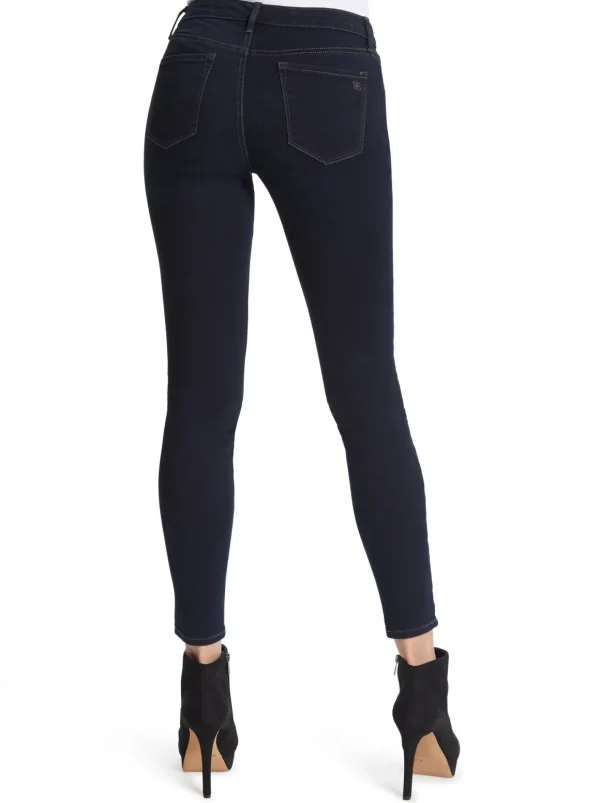 Kiss Me Skinny Jeans In <Jessica Simpson Clearance