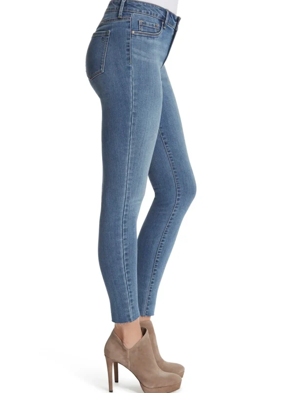 Kiss Me Skinny Jeans In <Jessica Simpson Cheap