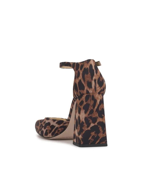 Lollah Block Heel Pump In Leopard<Jessica Simpson New